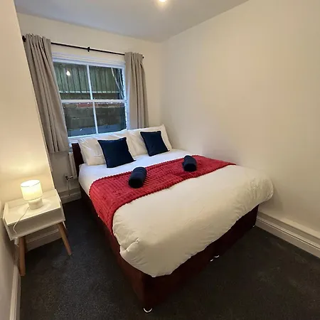 Brand New Modern Apartments Steps From Gloucester Quays Exterior photo
