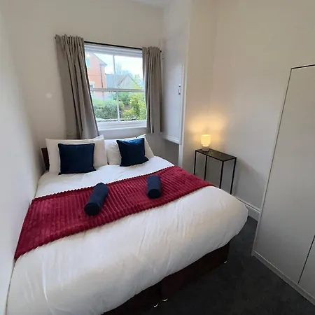Brand New Modern Apartments Steps From Gloucester Quays Exterior photo