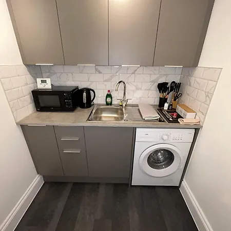 Brand New Modern Apartments Steps From Gloucester Quays Exterior photo