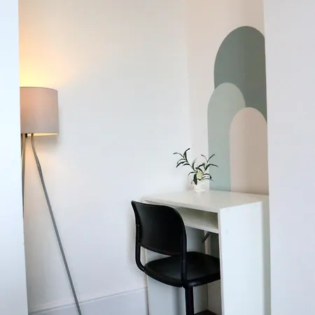Brand New Modern Apartments Steps From Gloucester Quays Exterior photo
