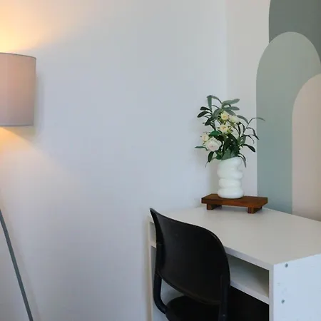 Brand New Modern Apartments Steps From Gloucester Quays Exterior photo