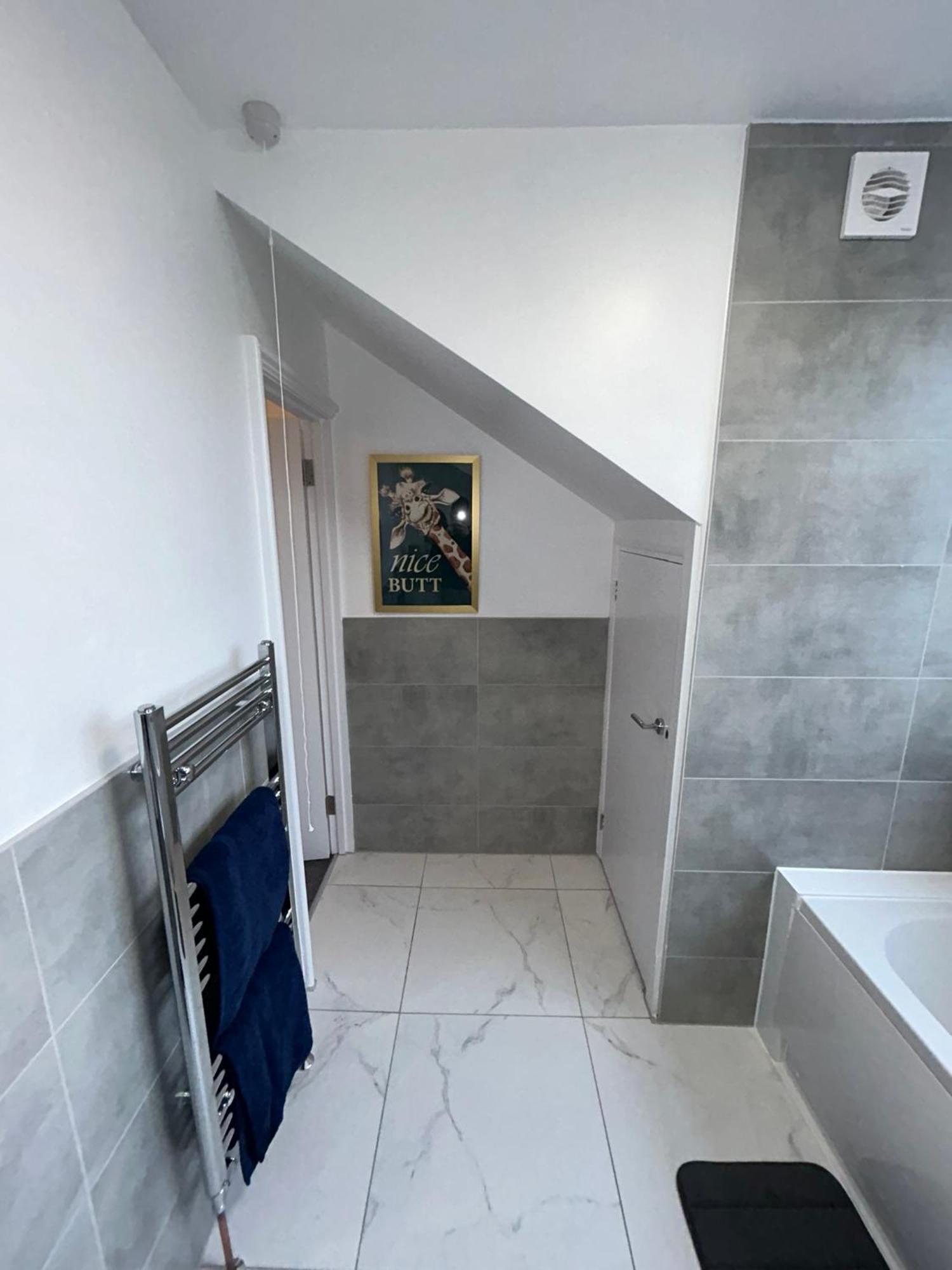 Apartamento Brand New Modern Steps From Quays *