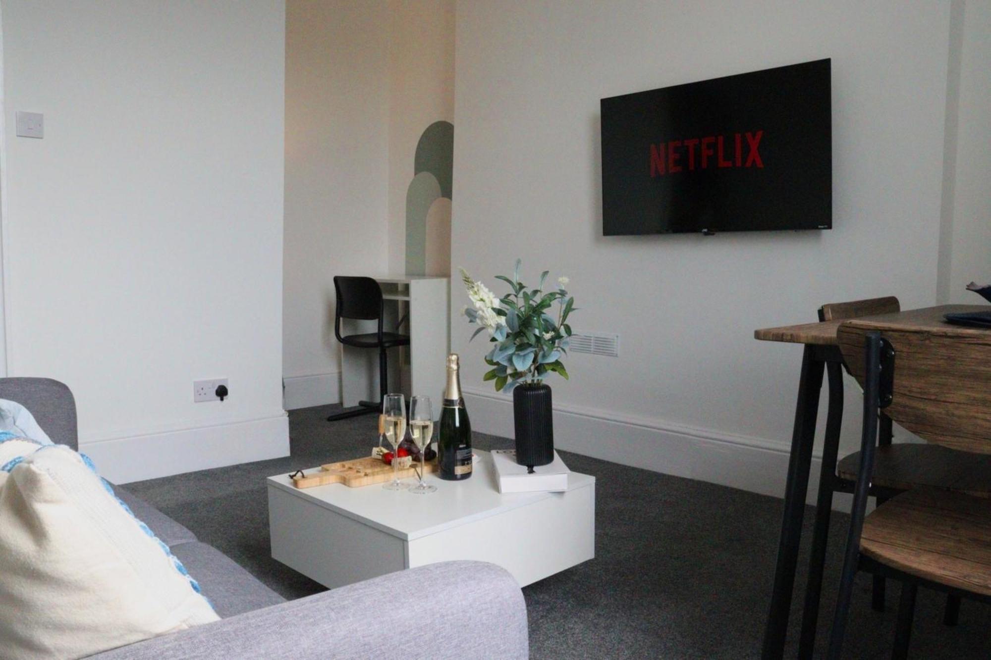 Brand New Modern Steps From Quays Apartamento Gloucester