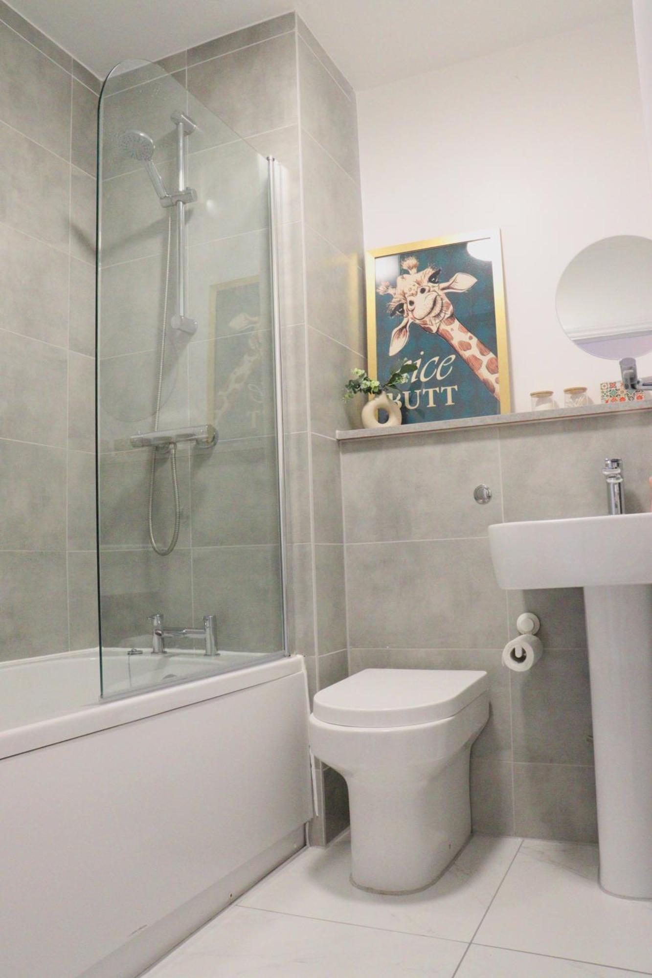 Brand New Modern Steps From Quays Apartamento